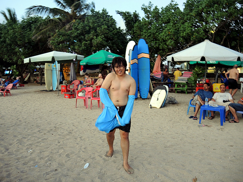 Surfing in Kuta Beach at Bali for the first time