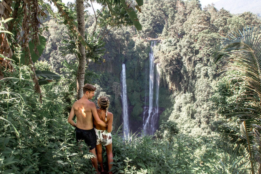 Sekumpul Waterfall Bali Tour | Bedegul Temple + Twin Lake